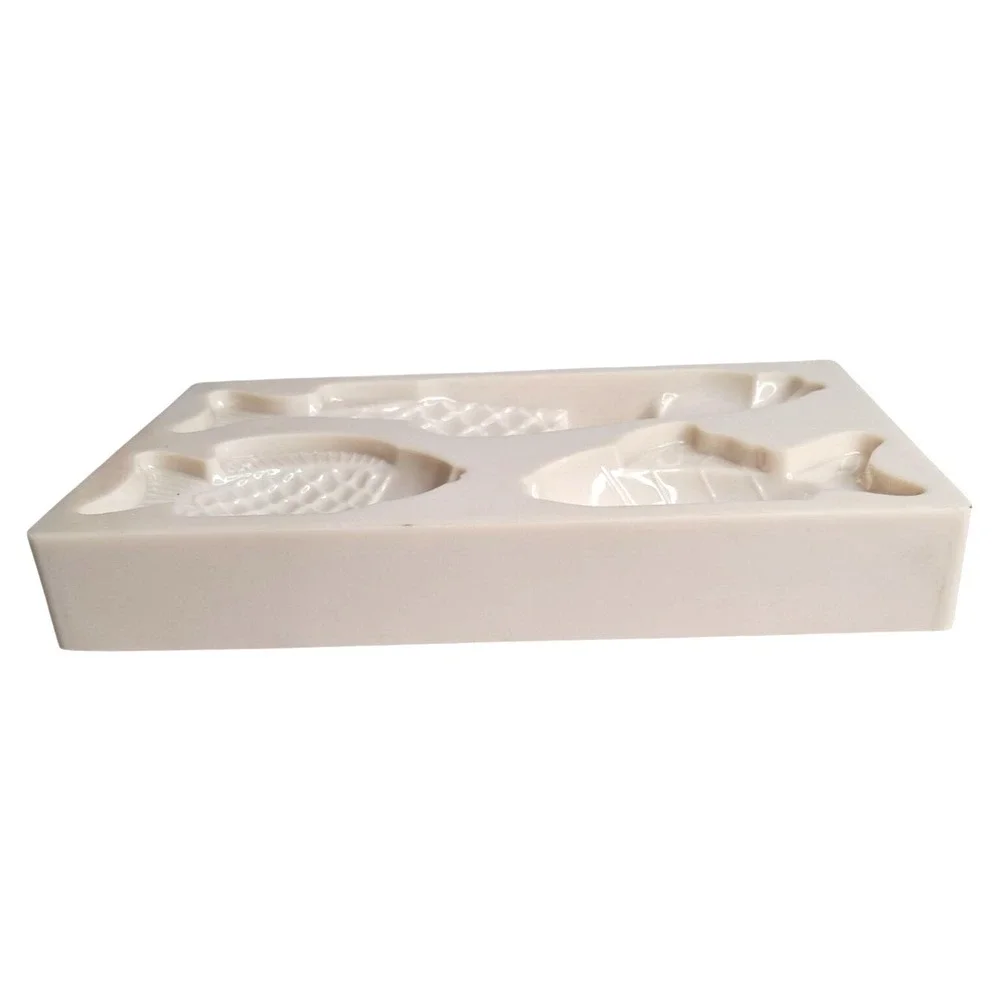 Barry Baking Chocolate Mold White Plastic Fish-Shaped Tool For‎ Confectionery
